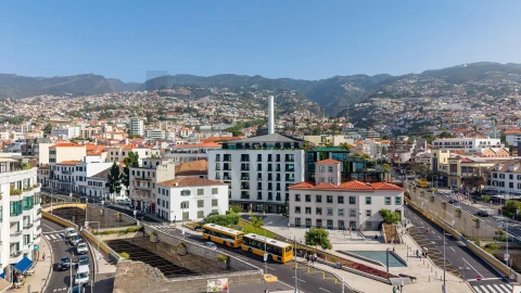 Apartamento para Venda em Funchal (Se)