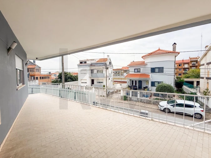 Moradia T8 para Venda em Amora Foto 17