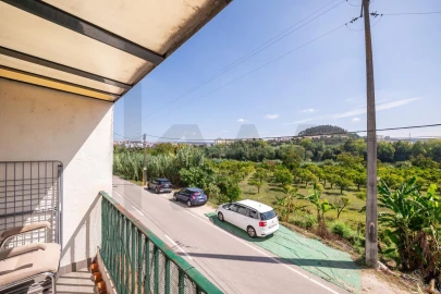 Moradia T4 para Venda em Santa Clara e Castelo Viegas