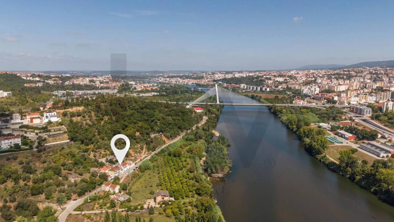 Moradia T4 para Venda em Eiras e São Paulo de Frades Foto 34