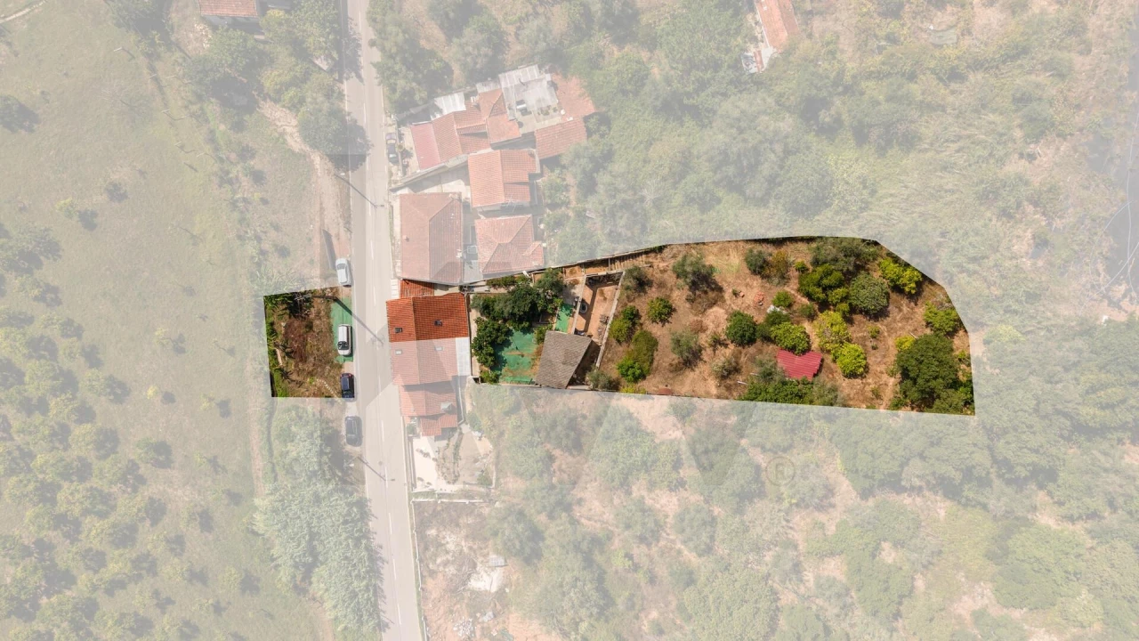 Moradia T4 para Venda em Eiras e São Paulo de Frades Foto 38