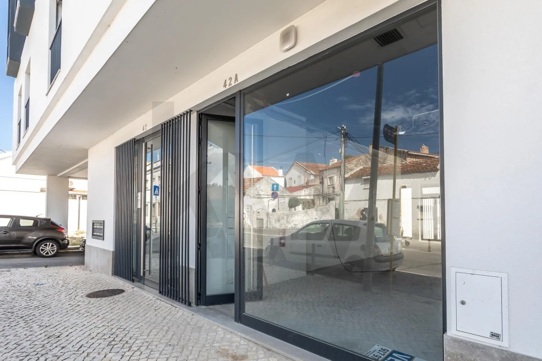 Loja para Venda em Ramada e Caneças Foto 1