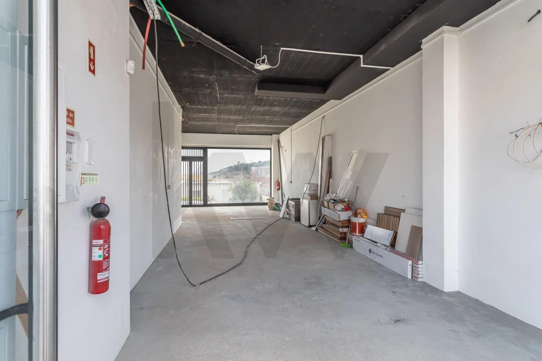 Loja para Venda em Ramada e Caneças Foto 3