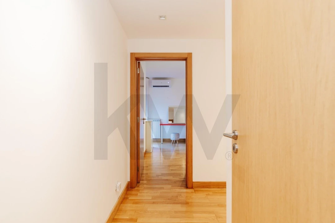 Apartamento T2 para Arrendamento em Lumiar Foto 18