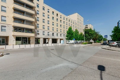 Apartamento T2 para Arrendamento em Lumiar