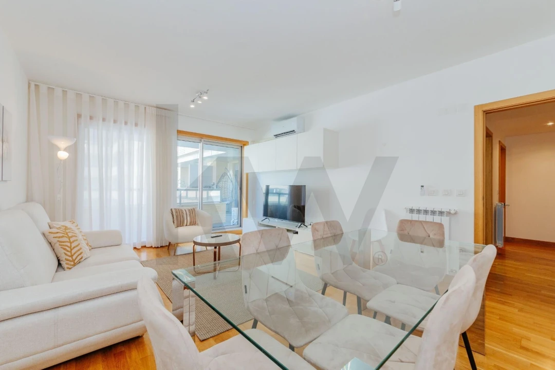 Apartamento T2 para Arrendamento em Lumiar Foto 1
