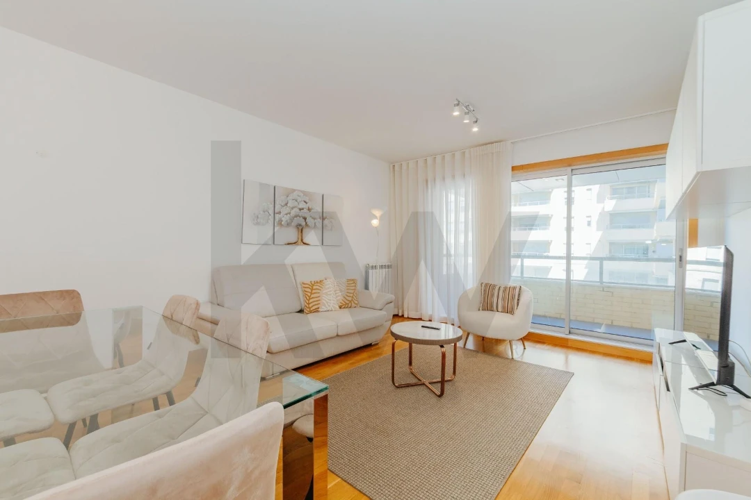Apartamento T2 para Arrendamento em Lumiar Foto 7