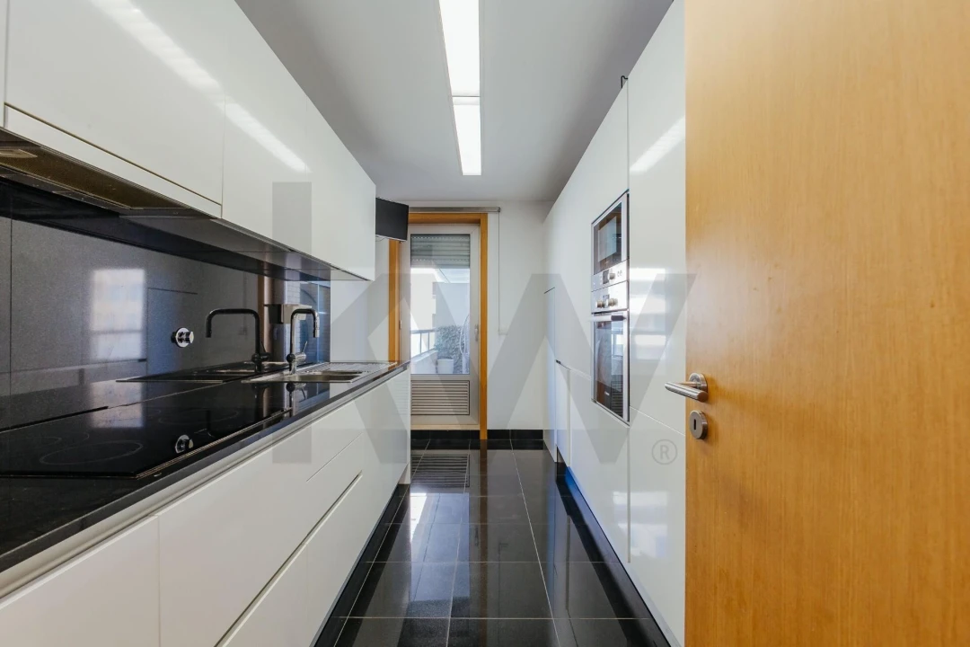 Apartamento T2 para Arrendamento em Lumiar Foto 21