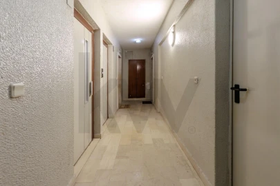 Apartamento T3 para Venda em Algueirão-Mem Martins