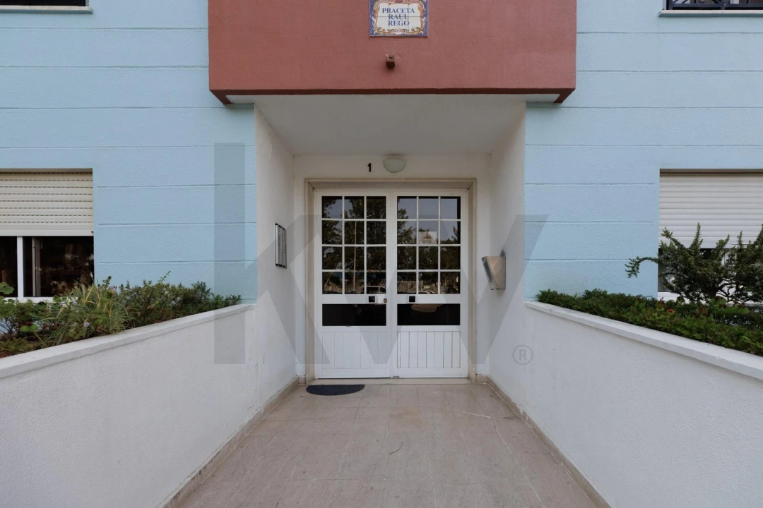 Apartamento T3 para Venda em Algueirão-Mem Martins Foto 24
