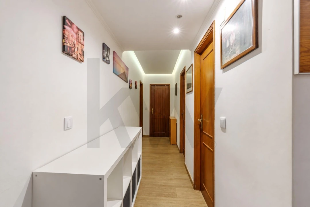 Apartamento T3 para Venda em Algueirão-Mem Martins Foto 2