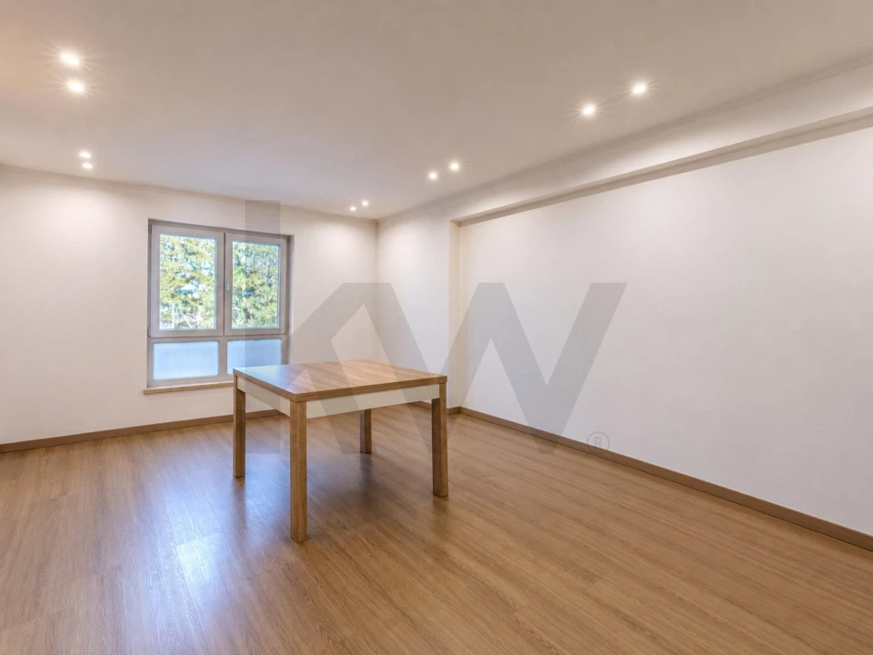 Apartamento T3 para Venda em Algueirão-Mem Martins Foto 5