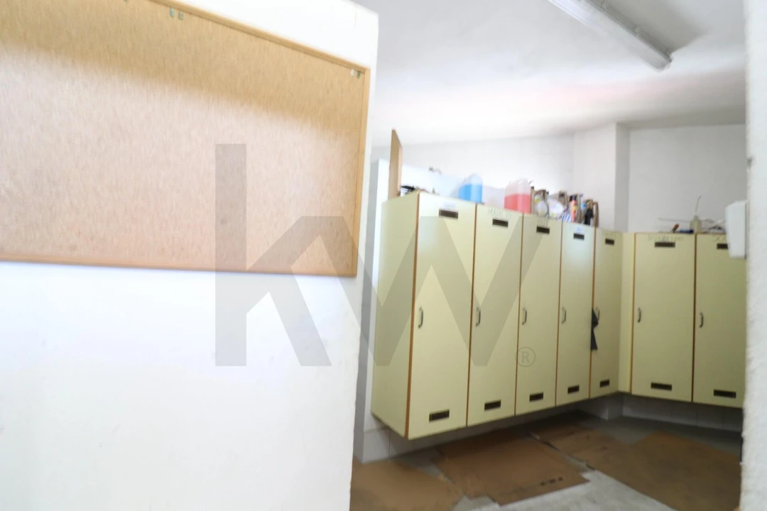 Armazém para Arrendamento em Nogueira e Silva Escura Foto 11