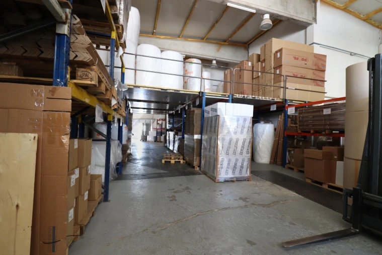 Armazém para Arrendamento em Nogueira e Silva Escura Foto 15
