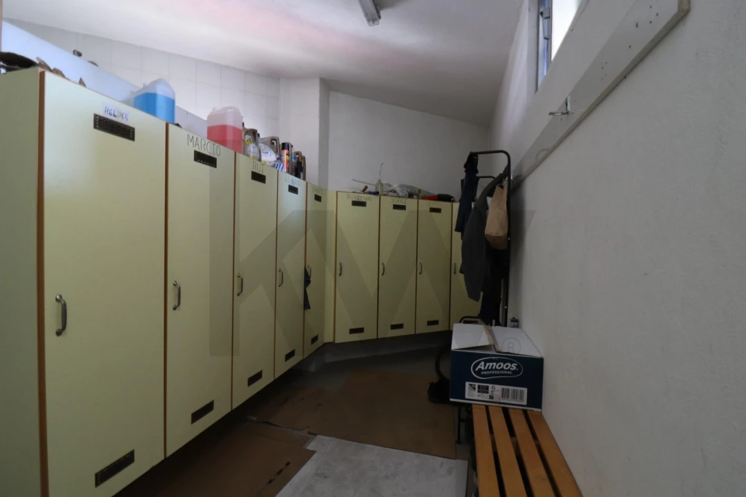 Armazém para Arrendamento em Nogueira e Silva Escura Foto 10