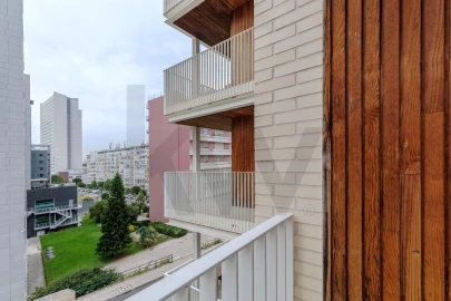 Apartamento T1 para Arrendamento em Campolide
