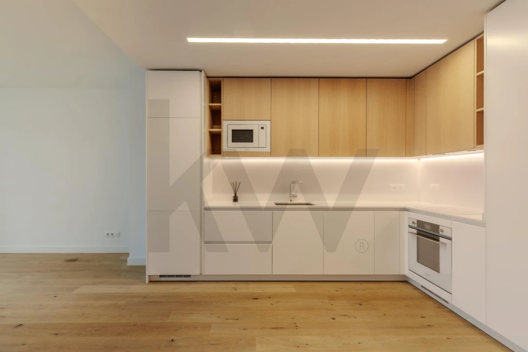 Apartamento T1 para Arrendamento em Campolide Foto 6