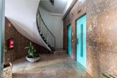 Apartamento T2 para Arrendamento em Mafamude e Vilar do Paraíso