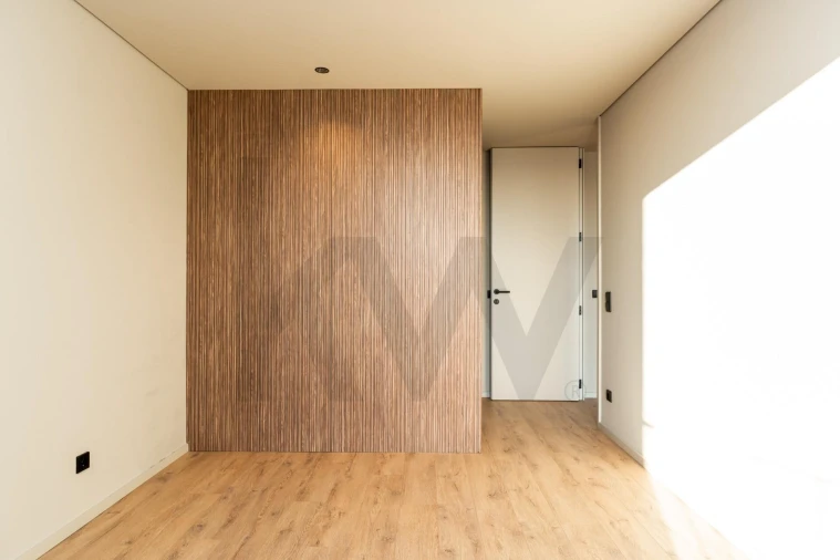 Apartamento T2 para Arrendamento em Vilar de Andorinho Foto 11