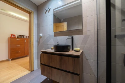 Apartamento T3 para Venda em Santa Maria e São Miguel, São Martinho, São Pedro Penaferrim