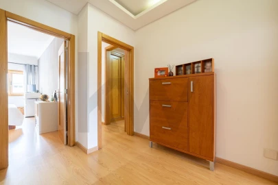 Apartamento T3 para Venda em Santa Maria e São Miguel, São Martinho, São Pedro Penaferrim