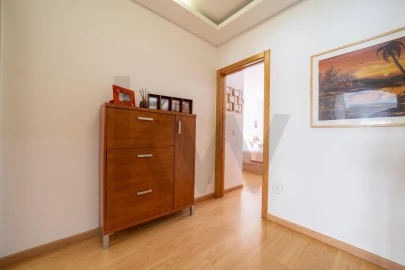 Apartamento T3 para Venda em Santa Maria e São Miguel, São Martinho, São Pedro Penaferrim