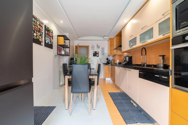 Apartamento T3 para Venda em Santa Maria e São Miguel, São Martinho, São Pedro Penaferrim Foto 11