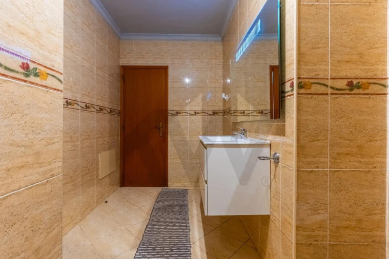 Apartamento T3 para Venda em Préstimo e Macieira de Alcoba Foto 24