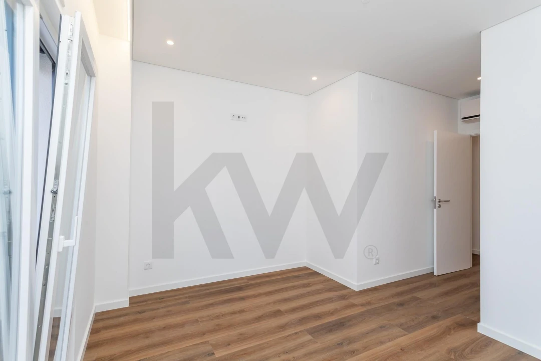Apartamento T3 para Venda em Ramada e Caneças Foto 26
