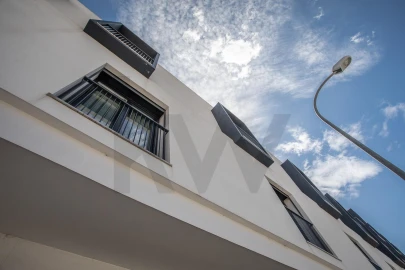 Apartamento T3 para Venda em Ramada e Caneças