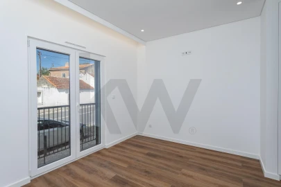 Apartamento T3 para Venda em Ramada e Caneças