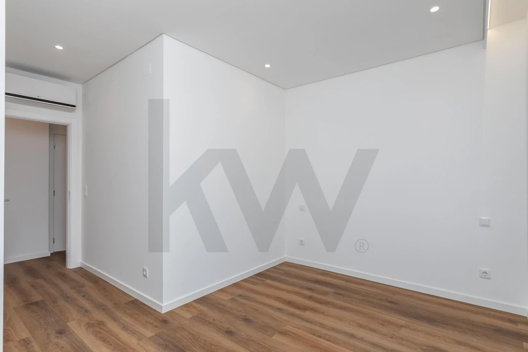Apartamento T3 para Venda em Ramada e Caneças Foto 15