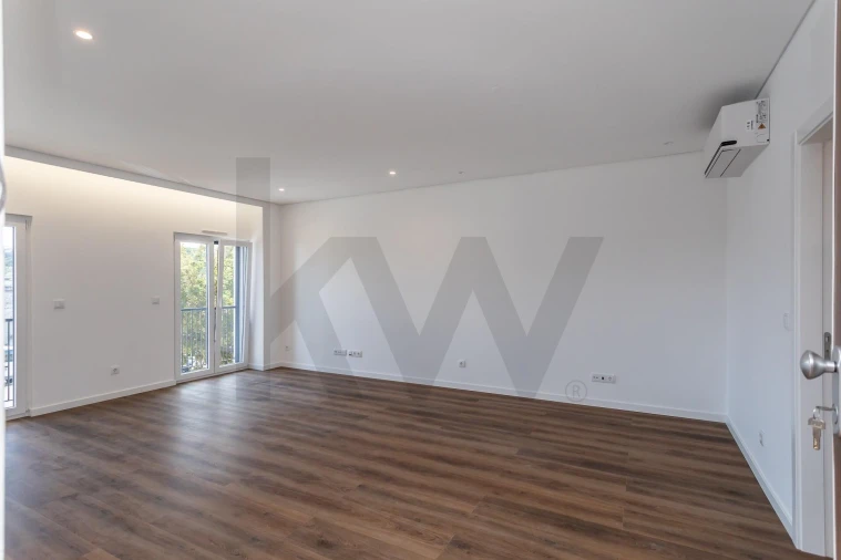 Apartamento T3 para Venda em Ramada e Caneças Foto 4