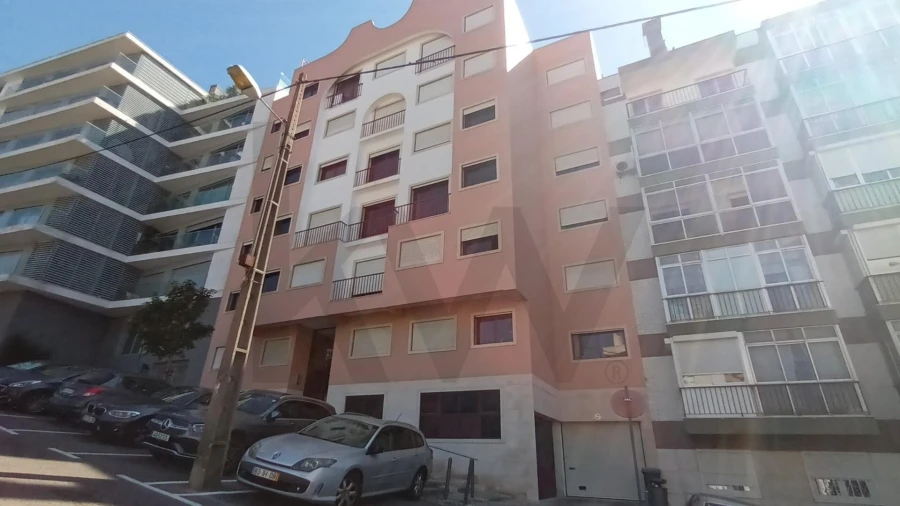 Apartamento T2 para Arrendamento em São Domingos de Benfica Foto 21
