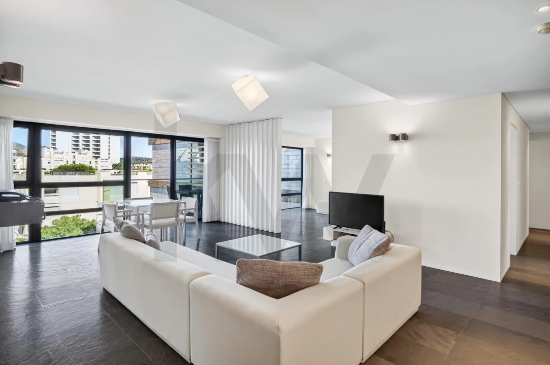 Apartamento T1 para Venda em Carvalhal Foto 2