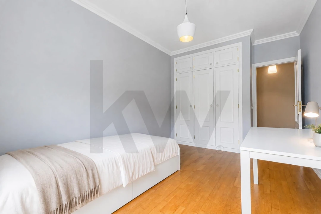 Apartamento T3 para Arrendamento em Porto Salvo Foto 16