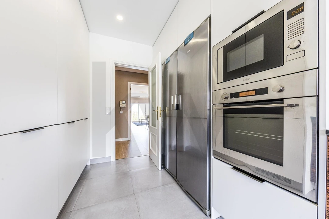 Apartamento T3 para Arrendamento em Porto Salvo Foto 21
