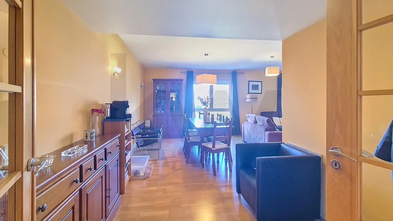 Apartamento T4 para Venda em Parque das Nações Foto 5