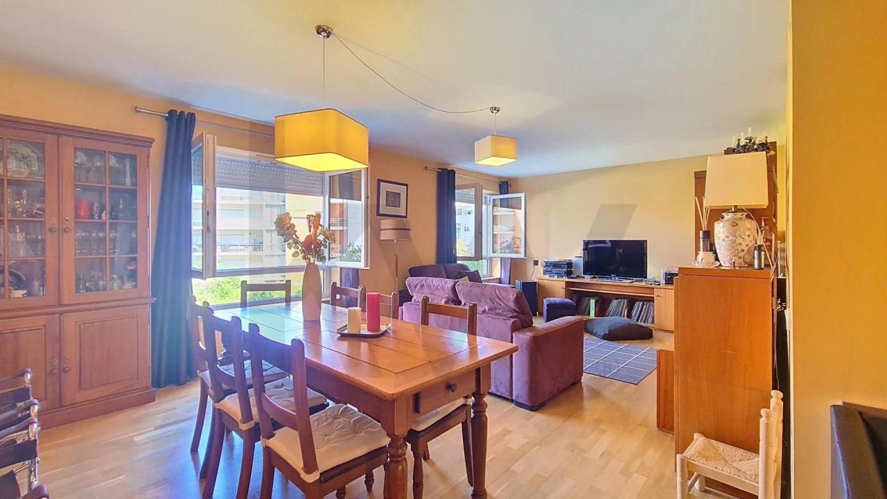 Apartamento T4 para Venda em Parque das Nações Foto 6