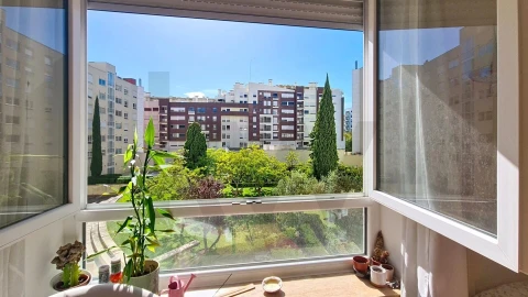 Apartamento T4 para Venda em Parque das Nações