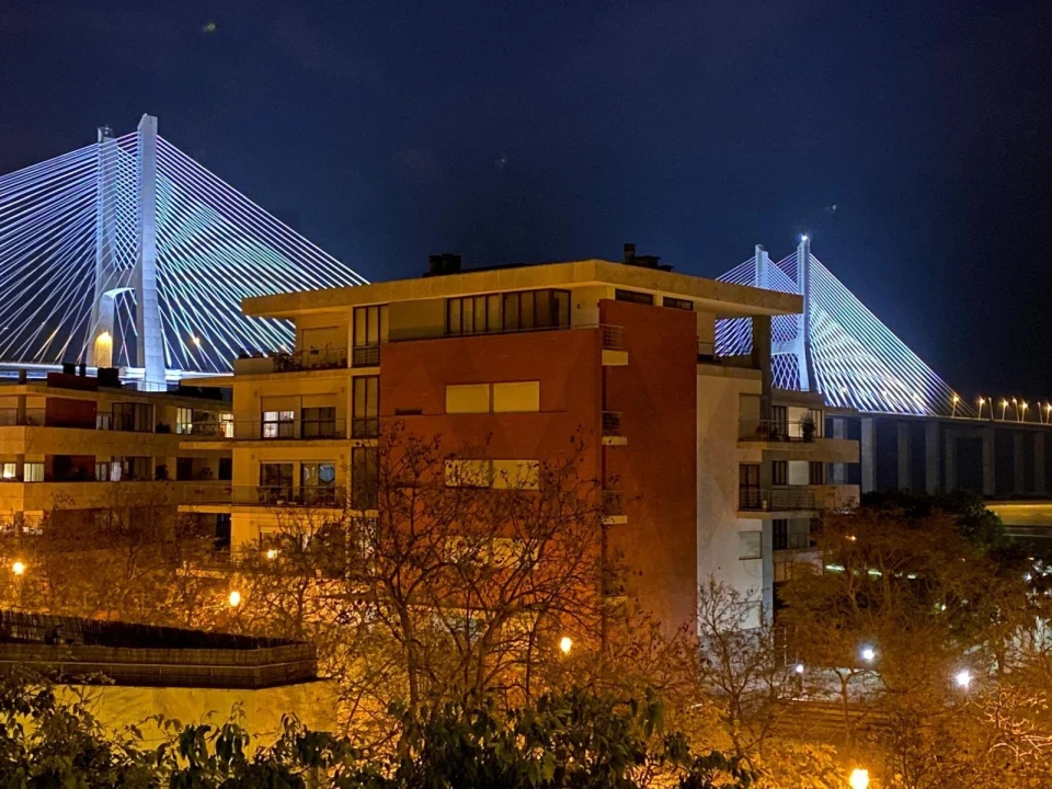 Apartamento T4 para Venda em Parque das Nações Foto 2