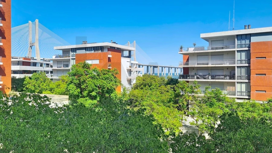 Apartamento T4 para Venda em Parque das Nações