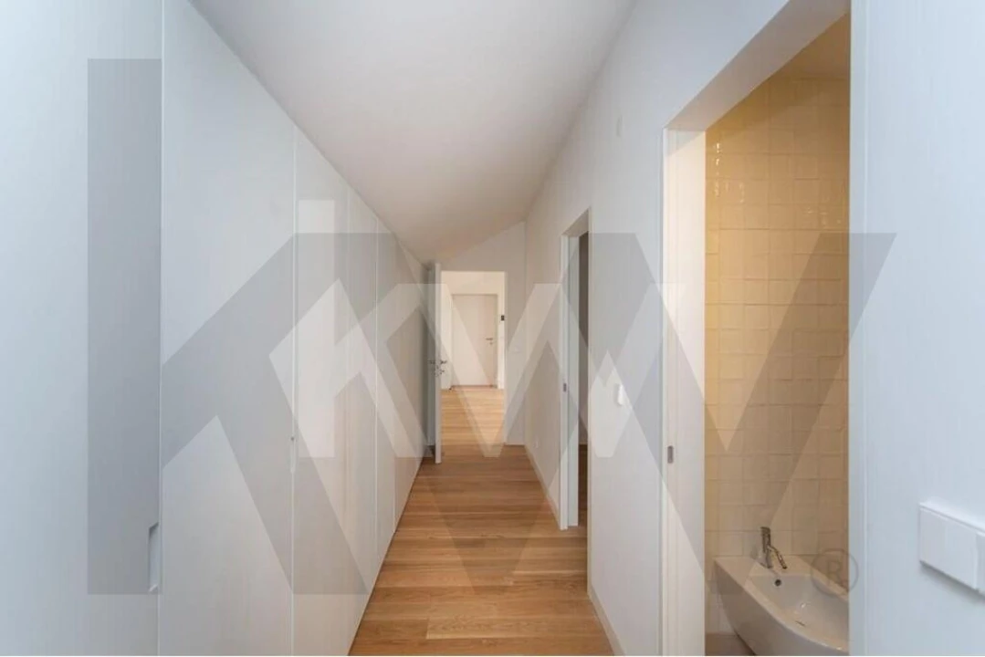 Apartamento T2 para Arrendamento em Areeiro Foto 21