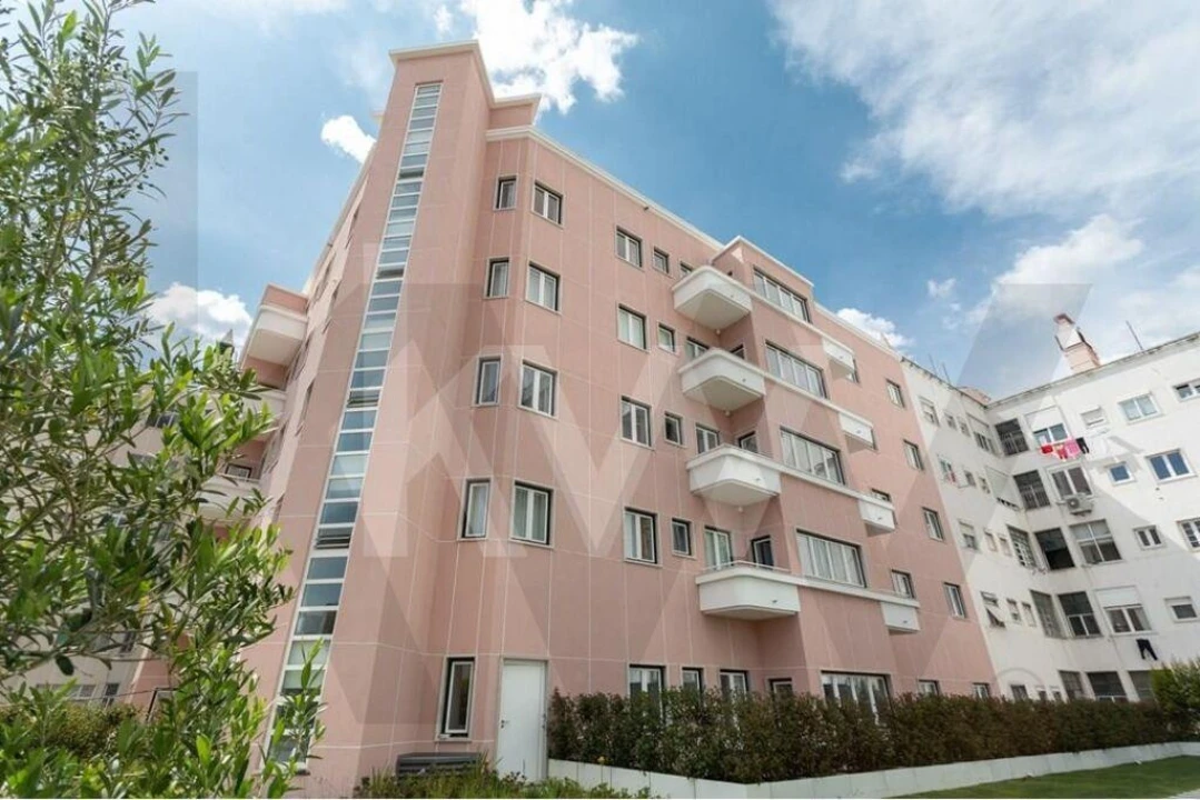Apartamento T2 para Arrendamento em Areeiro Foto 34