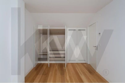 Apartamento T2 para Arrendamento em Areeiro