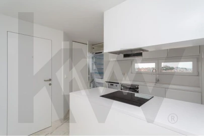 Apartamento T2 para Arrendamento em Areeiro