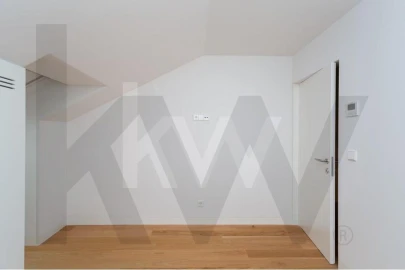 Apartamento T2 para Arrendamento em Areeiro