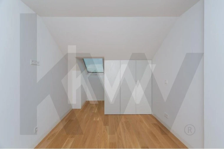 Apartamento T2 para Arrendamento em Areeiro Foto 19