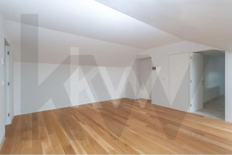 Apartamento T2 para Arrendamento em Areeiro Foto 7