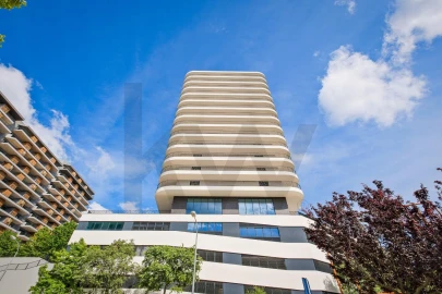 Apartamento T3 para Arrendamento em Algés, Linda-A-Velha e Cruz Quebrada-Dafundo